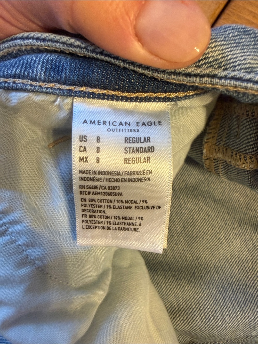 American Eagle Outfitters light blue denim jeans - Picture 2 of 4